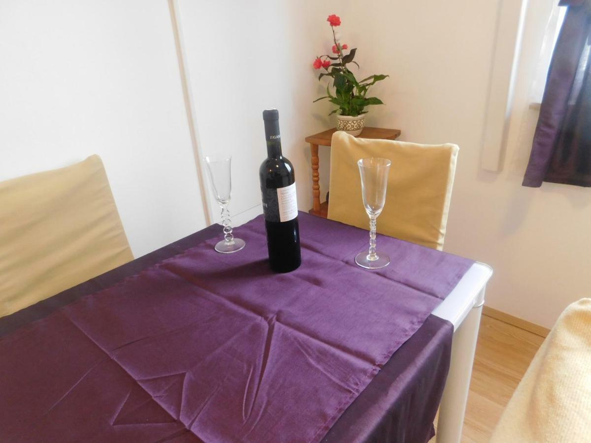 Apartment Artusi Pula Buitenkant foto