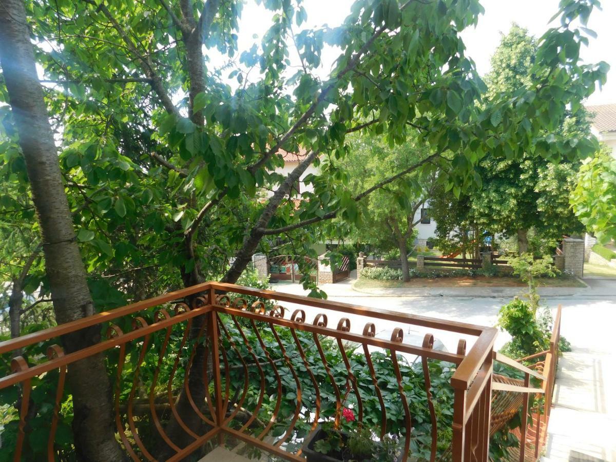 Apartment Artusi Pula Buitenkant foto