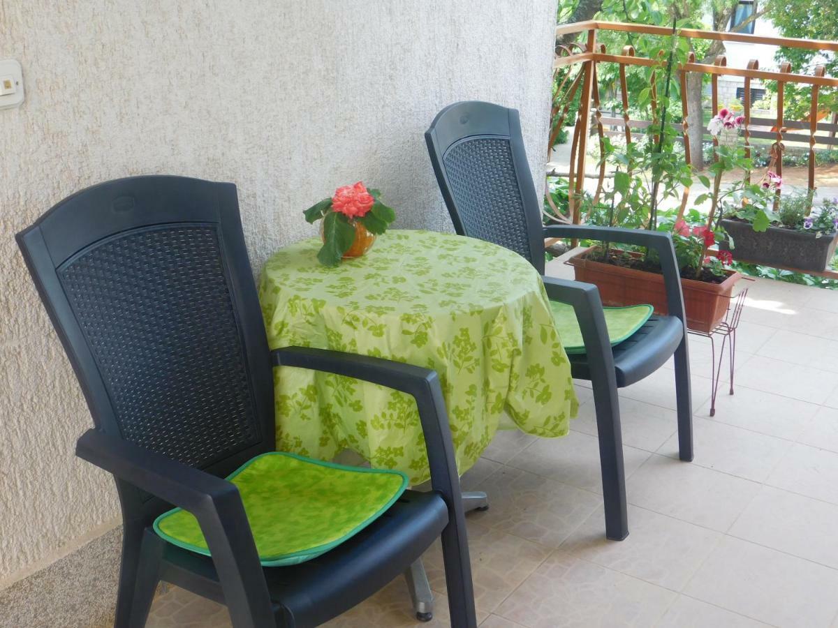 Apartment Artusi Pula Buitenkant foto