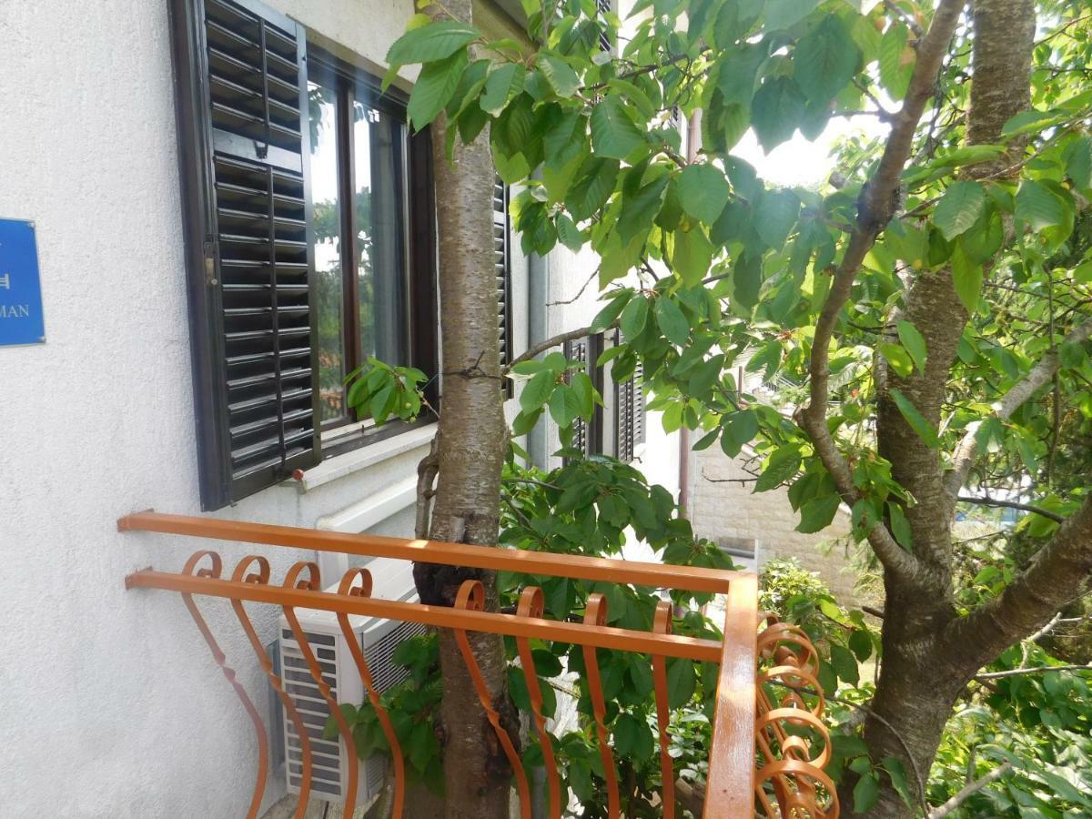 Apartment Artusi Pula Buitenkant foto